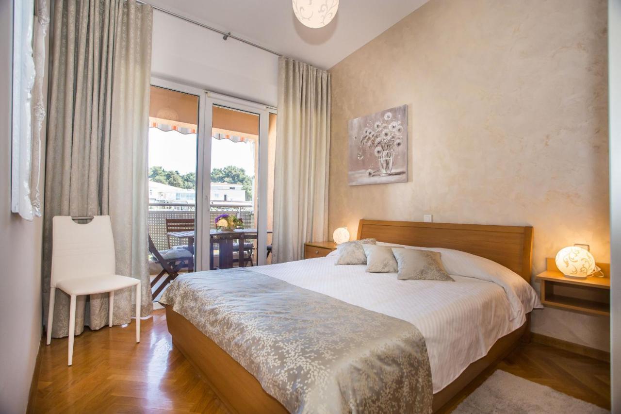 Apartment Dora Near Sea And Center With Private Garage Poreč Exterior foto