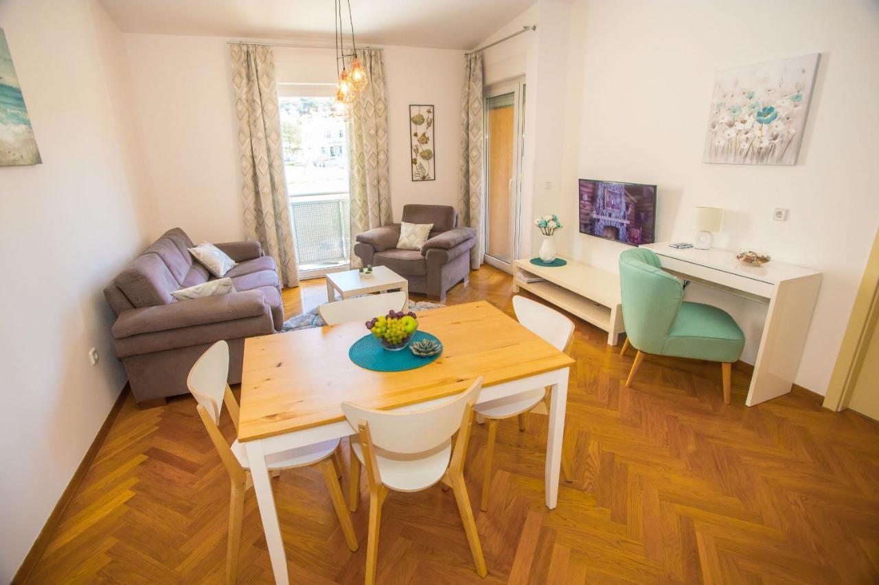 Apartment Dora Near Sea And Center With Private Garage Poreč Exterior foto