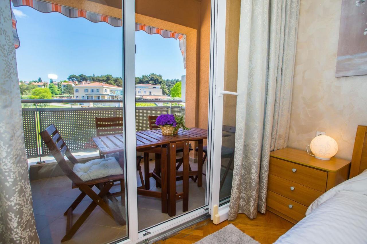 Apartment Dora Near Sea And Center With Private Garage Poreč Exterior foto